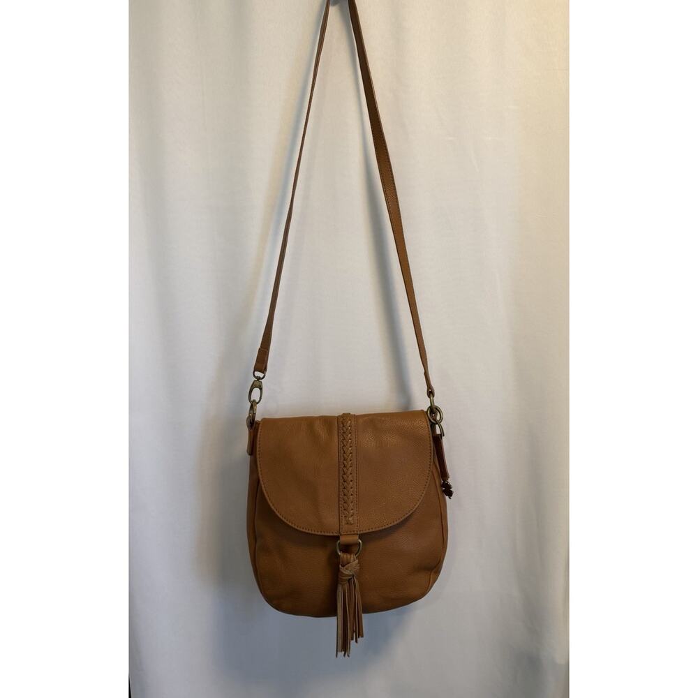 Lucky Brand | Ali Cognac Pebble Leather Flap Crossbody Saddle Bag Tan Tassel